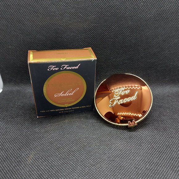 ❌Sold❌ Too Faced Chocolate Gold Soleil Bronzer - Picture 1 of 4